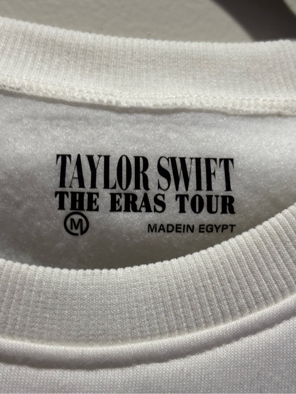 1989 (Taylor's Version) Eras Crewneck - Picture 4 of 5